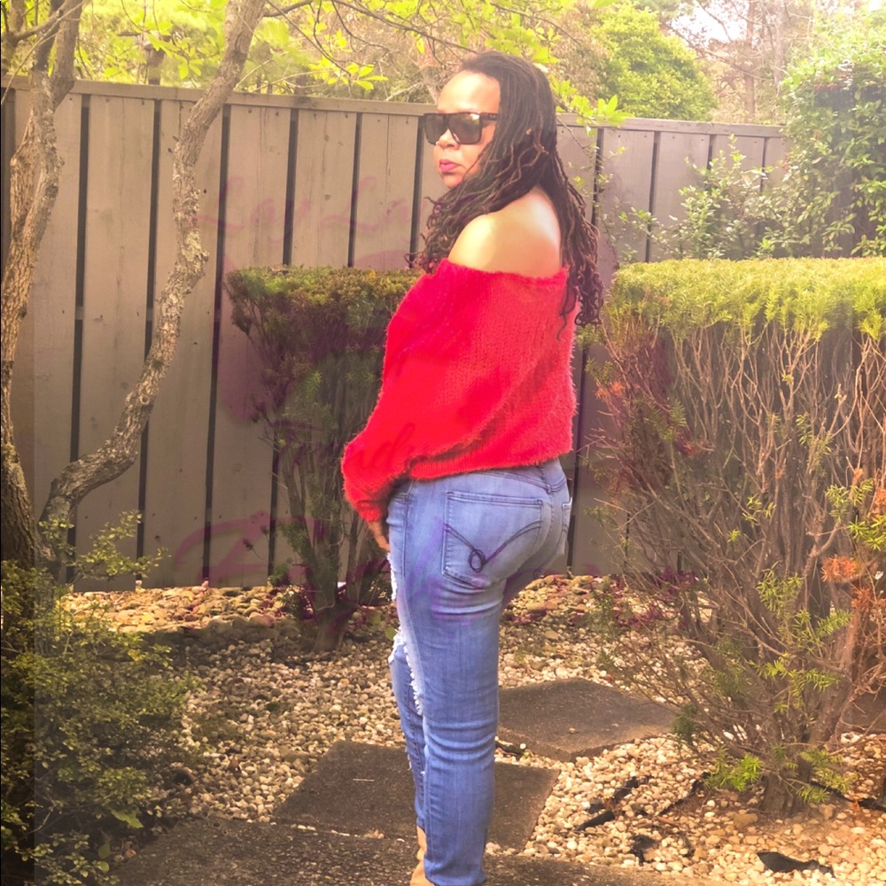 Fuzzy Crop Sweater- RED - Picture 5 of 8